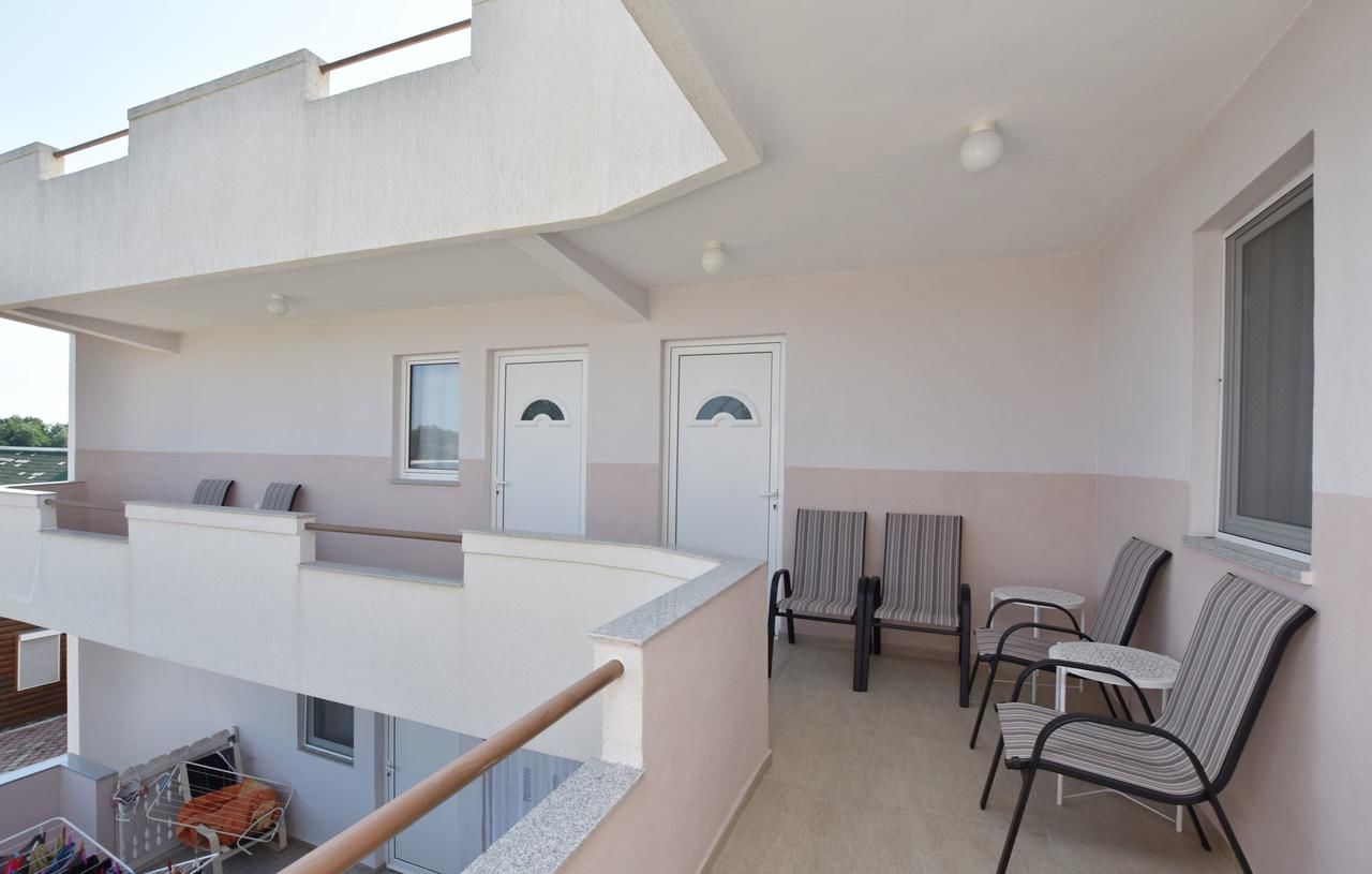Апартаменты Apartments and Rooms Villa Mia Улцинь-16