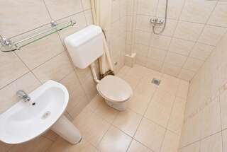 Апартаменты Apartments and Rooms Villa Mia Улцинь Апартаменты с 1 спальней - Третий этаж-5