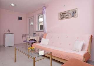 Апартаменты Apartments and Rooms Villa Mia Улцинь Стандартный номер-студио-6
