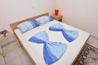 Апартаменты Apartments and Rooms Villa Mia Улцинь Четырехместный номер-2