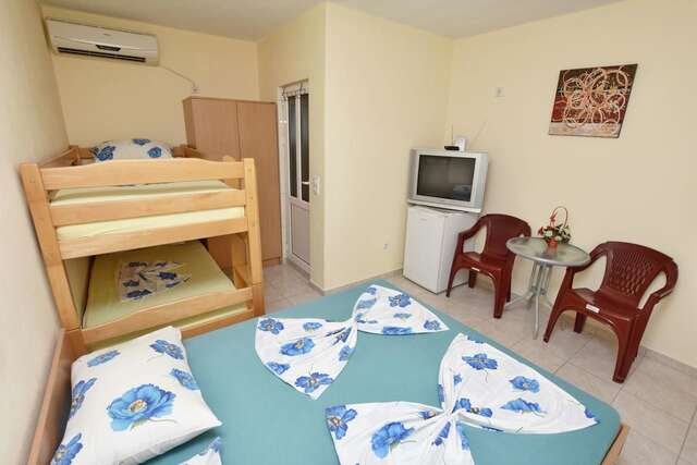 Апартаменты Apartments and Rooms Villa Mia Улцинь-28
